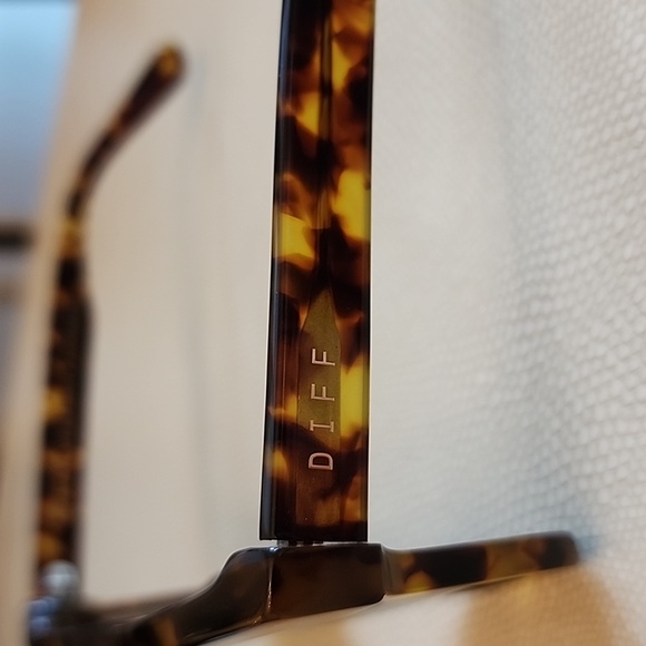 DIFF Carson Amber Tortoise Blue Steel Gradient Polarized Sunglasses - Picture 4 of 14